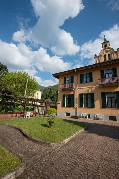 Foresteria Valdese Torre Pellice Exterior photo